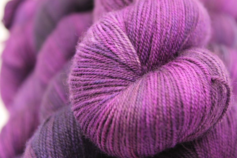 Amethyst, Sock Skein 70% Superwash Merino 20 Yak 10 Nylon 100g image 2