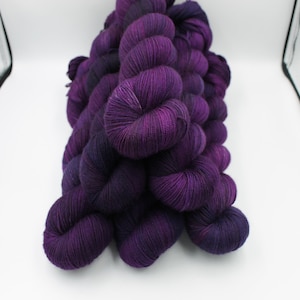 Amethyst, Sock Skein 70% Superwash Merino 20 Yak 10 Nylon 100g image 7