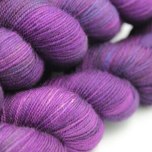 Amethyst, Sock Skein 70% Superwash Merino 20 Yak 10 Nylon 100g image 10