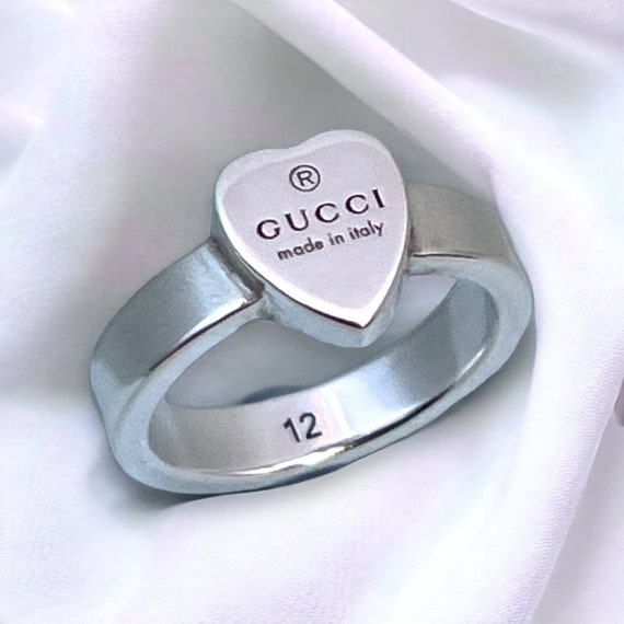 Gucci Trademark Logo SS.925 Heart Charm Dangle Earrings at 1stDibs  gucci  heart dangle earrings, gold gucci heart earrings, gucci earrings hearts