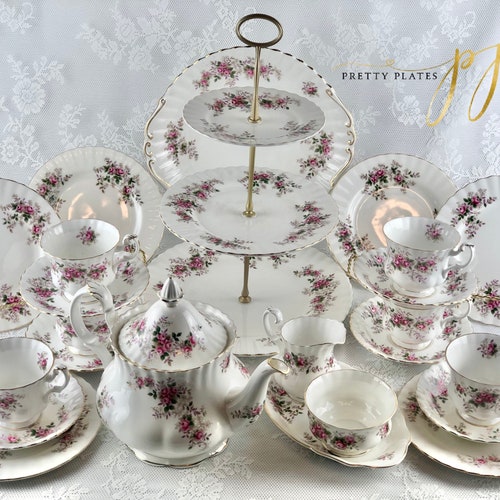 Exquisite Royal Albert OLD ENGLISH ROSE Tea Set 21 Pieces Etsy