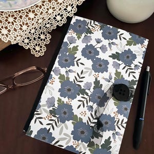 Ideas in Bloom: A journal for wild thoughts, stories, writing & memory keeping. Handmade with upcycled materials.