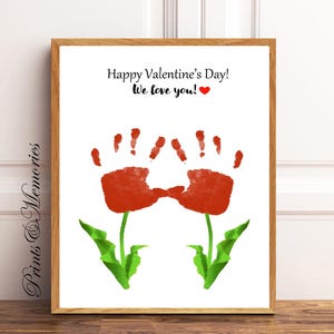 Arte imprimible para el Día de San Valentín, manualidad con huella de flor, huella de mano DIY, regalo para hermanos/hijos, regalo para mamá, abuela, tarjeta del Día de San Valentín.