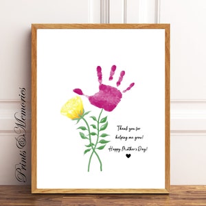 Empreinte artistique de la fête des mères, création artisanale d'empreintes de main de bouquet de fleurs, m'aider à grandir, carte de bricolage, souvenir de bébé, bambin, enfant, maman, cadeau grand-parent.