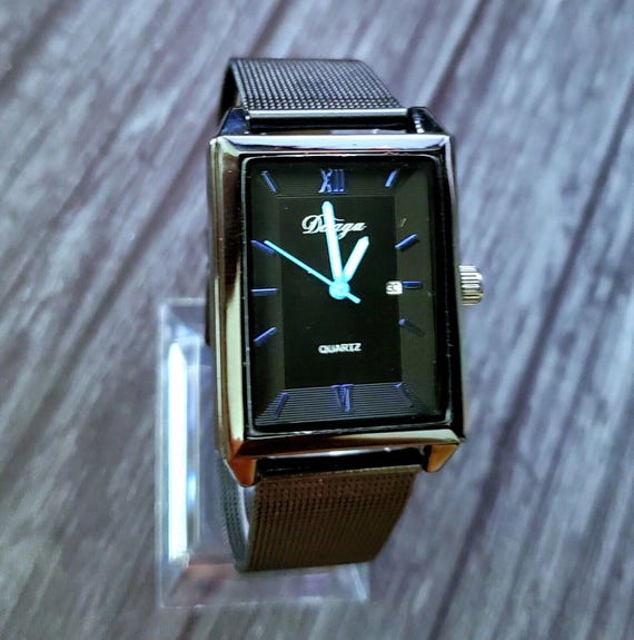 Vintage Look Duaga Men's BlkTank Dress Watch Japan Quartz