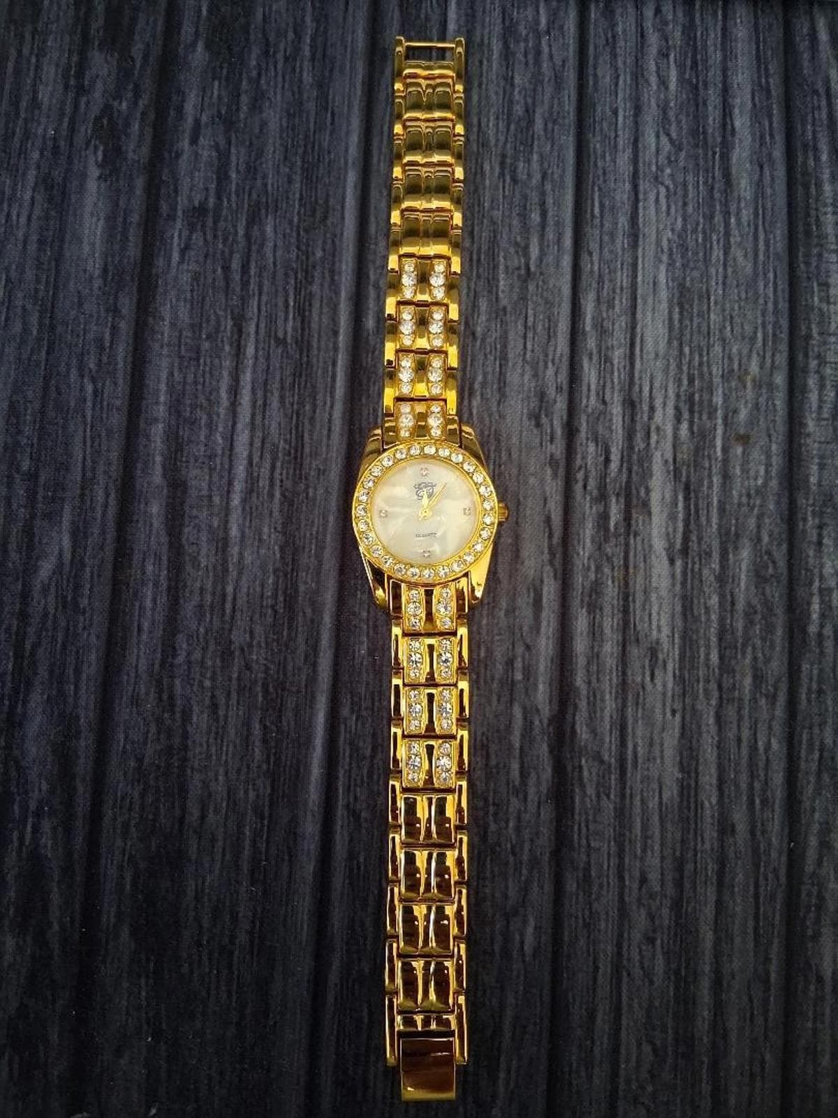 Rare Vintage Elizabeth Taylor Diamond Mother of Pearl Watch  display picture 2