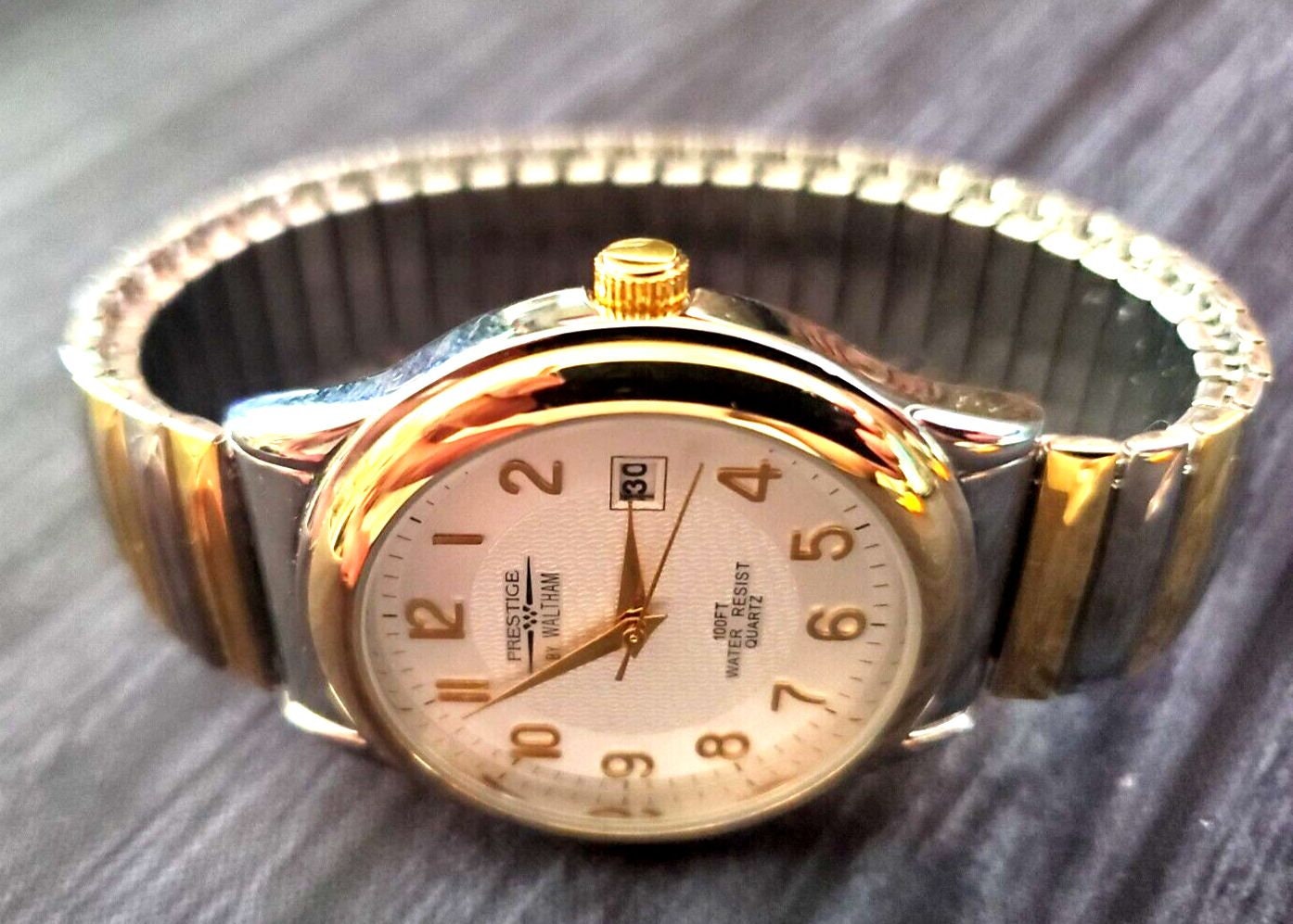 RARE Pristine Vintage WALTHAM Prestige 1980 display picture 2