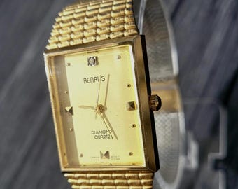 Rare Condition Benrus Diamond Retro Mens Watch New Battery  display picture 1