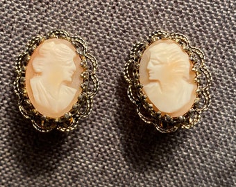 Vintage Cameo Clip-On Earrings; Gold Tone filigree; Fine Shell; Victorian; 1970s