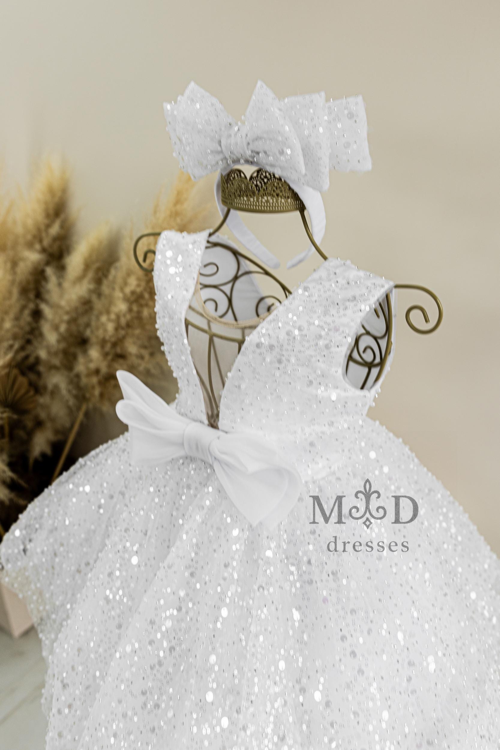 white sequin a line dress Vintage White Lace Strapless A-Line Homecoming Dress Party Dress Cockt –  DSProm main image 0