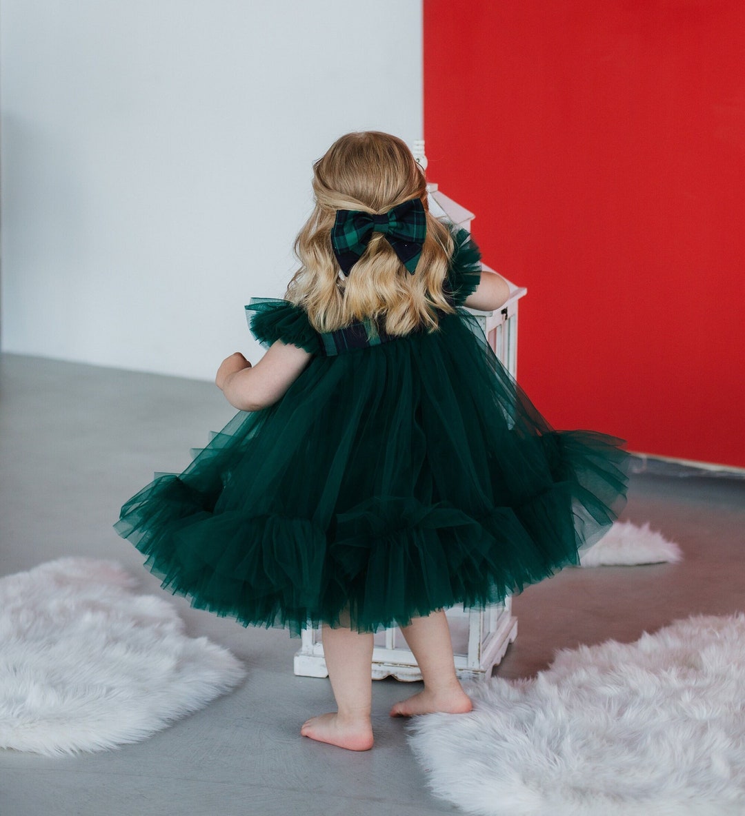 green emerald velvet dress 