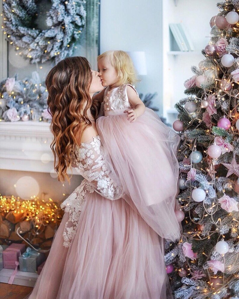 mother daughter matching maternity outfits
