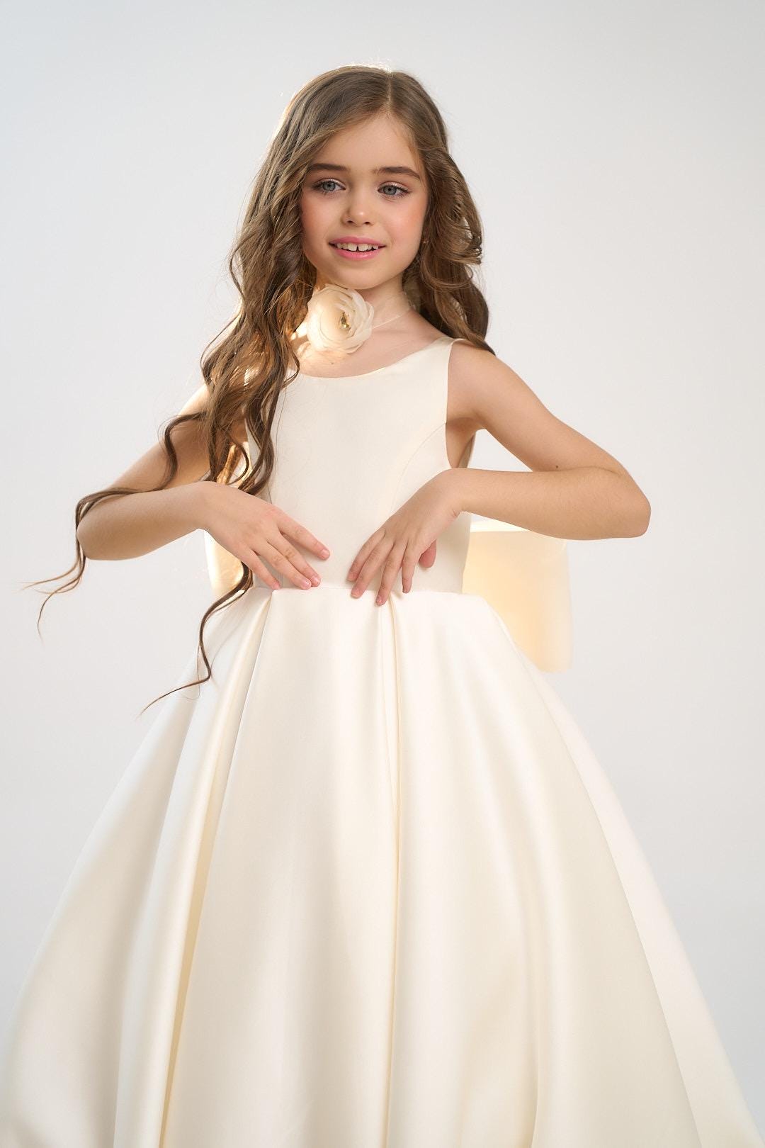 champaign bridesmaid dresses Satin Dress Prom Dress Champagne S Dillon Champagne by Grace Loves Lace NWT New With Tags color: gray US Size:6 drawing attention to the