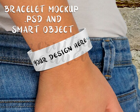 Mockup Of Cuff Bracelet And Woman Hand Psd