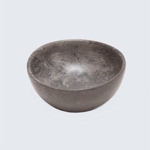 kenianischer Speckstein geschnitzte kleine Schale &#39;Smokey Grey&#39;