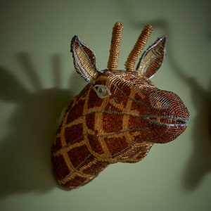Zimbabwean Beaded Wall Head Decoration &#39;Giraffe&#39;