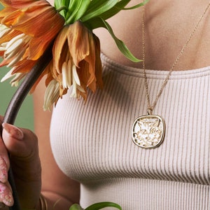 Indian Tiger Sovereign Necklace