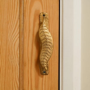 Ghanaian Ashanti Brass Door Handle &#39;Leaf&#39;