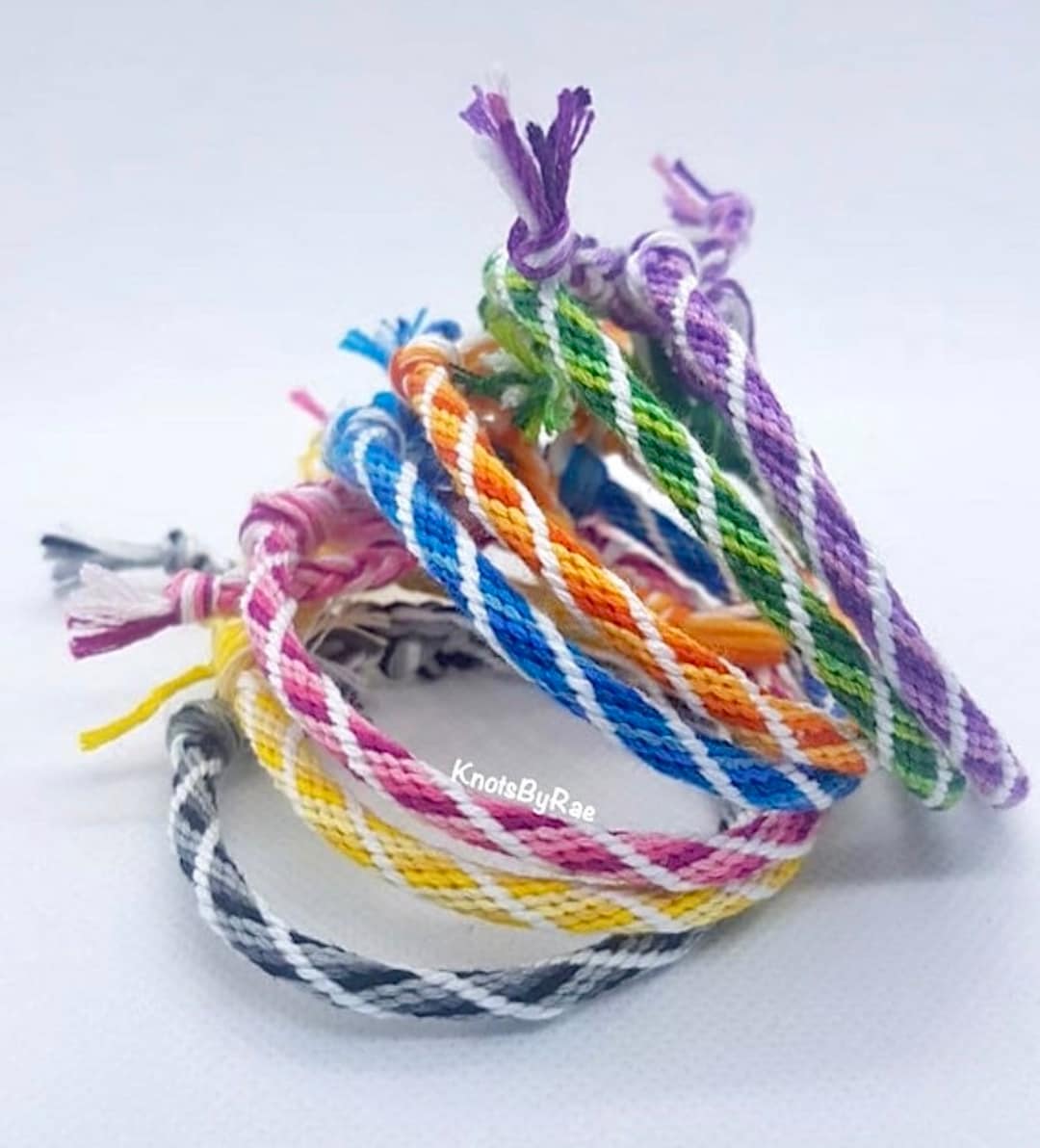 Bordered Candystripe Friendship Bracelet [Tutorial] - YouTube