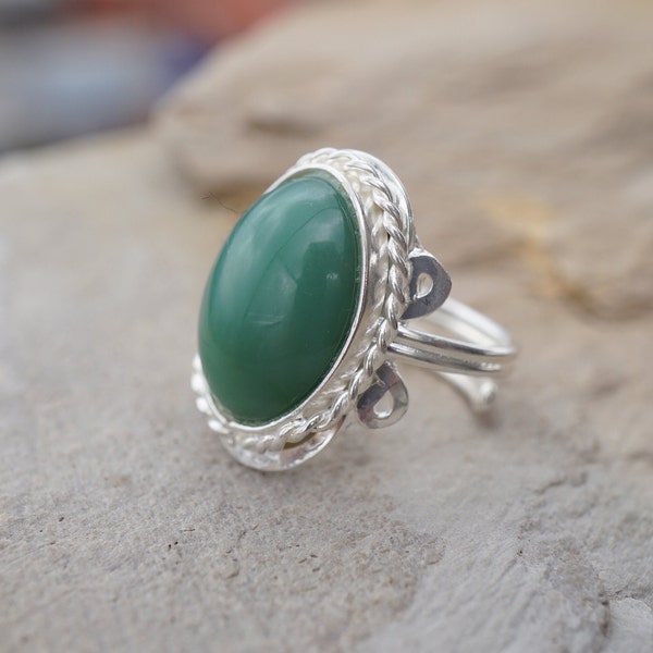 SILVERPLATED JADE RING  oval ~ handmade silver ring with stone ~ natural stone rings ~ green stone ring ~ crystal ring ~ green gem stone
