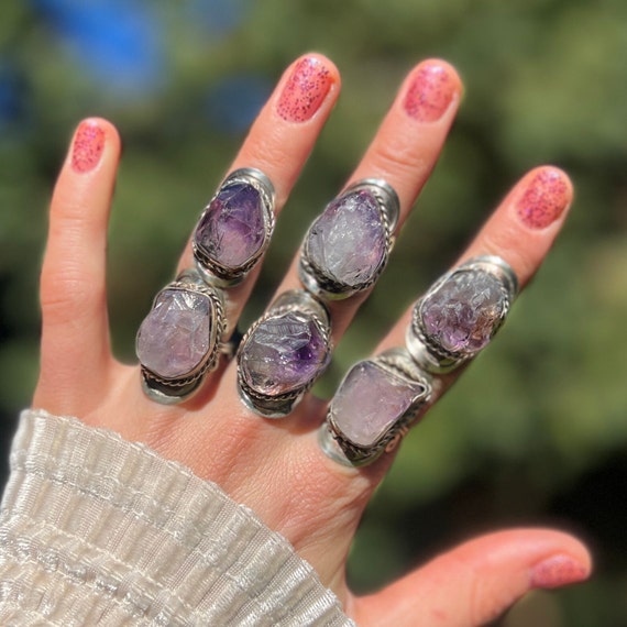 SIX STONE CRYSTAL RING SIX STONE CRYSTAL RING
