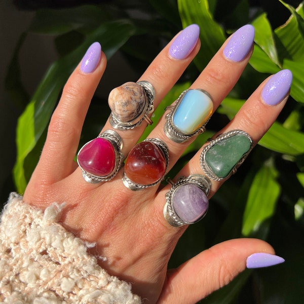 BAGUE EN PIERRE TUMBLED ~ grosse bague en cristal ~ bagues en pierre naturelle ~ grosse bague hippie ~ bague vintage en argent ~ bague en agate rose ~ gemmes bleu-vert