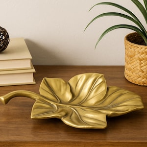 Vintage massive Messingschale von Kessler Ind., Großes Mid Century Catchall Tablett