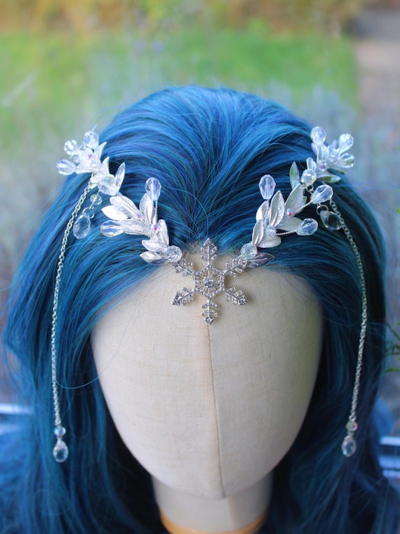 Snowflake Crystal Elf Tiara, Winter Wedding Headpiece  display picture 2