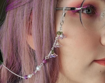 Wisteria gemstone eyeglass chain, Purple Floral glasses chain, Fantasy eyewear, Fairycore glasses holder, Cottagecore glasses chain