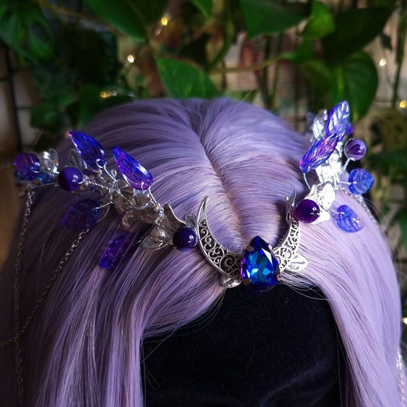 Elegant Blue Crystal Leaf Tiara Headpiece Blue Crystal Bridal Tiara: Elegant Wedding Headpiece - Etsy main image 2