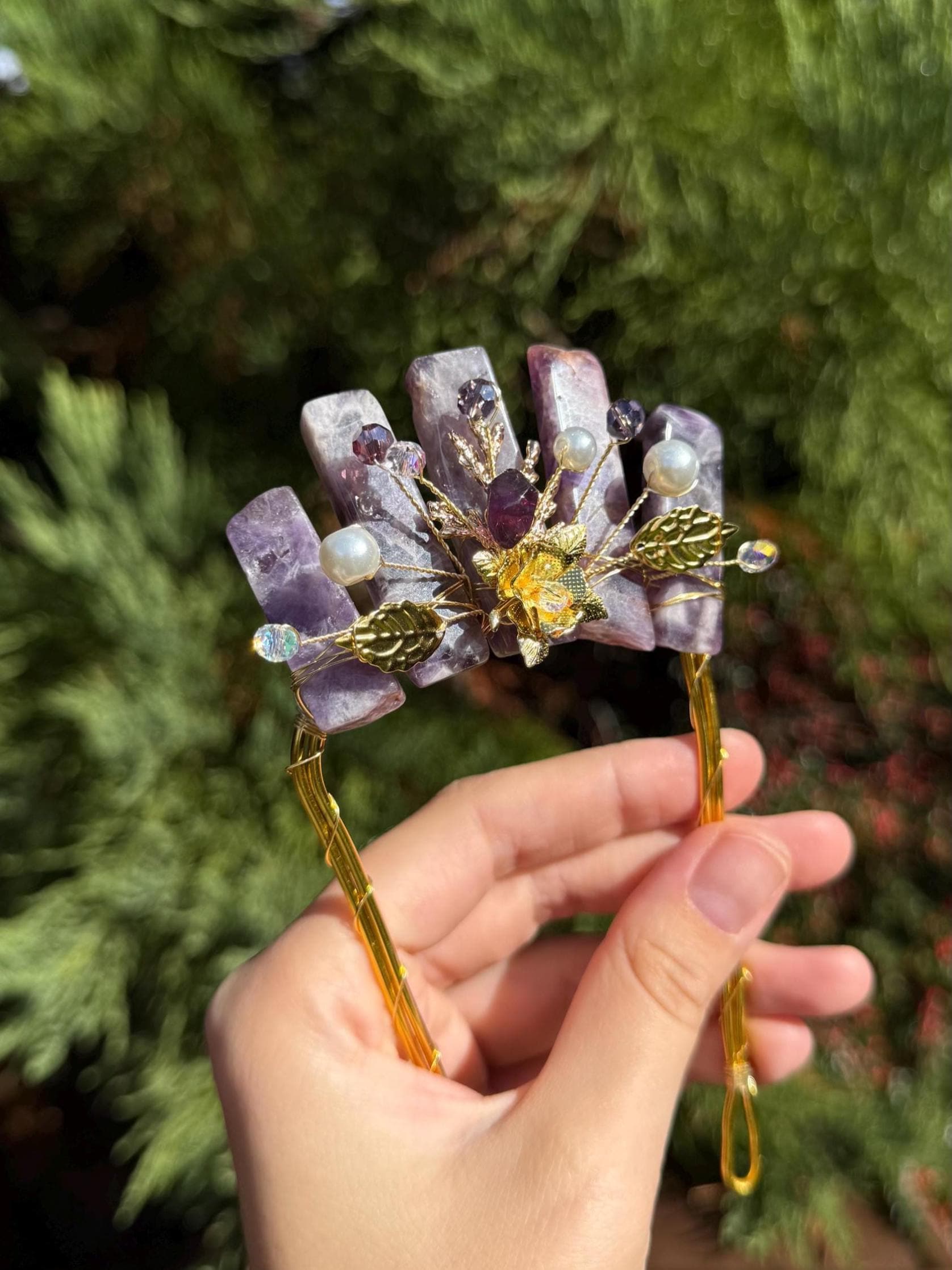 Bijou Fantaisie Occasion Spéciale Broche Délicate Lavande Fleurs Strass Violets En Cristal CZ Accessoire Pour Robe Robe De Mariage, Métal, Zircon Cubique Décoration Bouquet Floral élégante