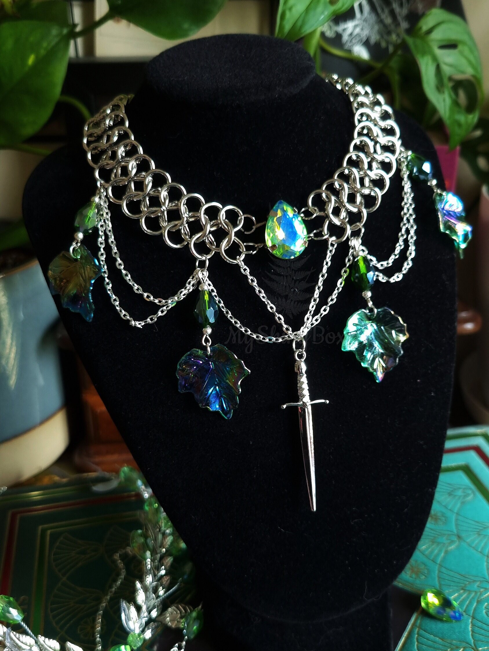 Chainmail Necklace Green Ivy Leaf, Fairy Warrior Chocker 