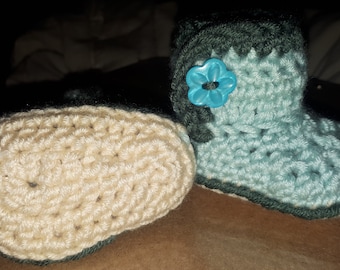 Crochet Baby Booties Ugg Style. Sizes 0-9 months