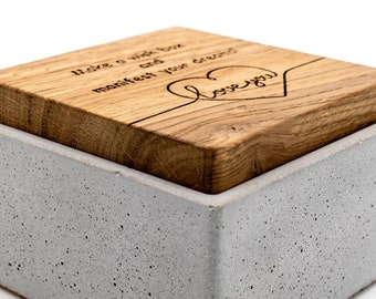 Small Custom Concrete Box Wooden Lid| Beton Keepsake | Personalized Reclaimed Wood Lid | Engraved White Oak |  Jewelry storage