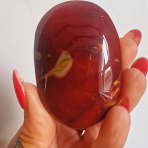 Mookaite 60mm crystal palm  - Mookaite carving - crystals for healing - Mookaite stone palm stone