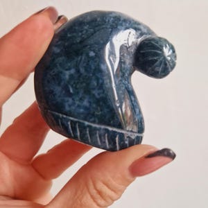 Moss Agate Crystal Snow Hat Carving (50mm)