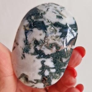 Moss agate 50mm crystal palm - moss agate carving for healing- moss agate crystal