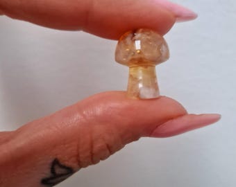 citrine polished mini crystal mushroom 30mm-  healing crystal - crystal of prosperity and abundance - manifestation crystal