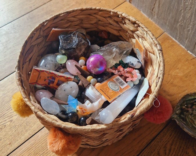 Crystal Lucky Dip: Mystery Scoop of Mixed Gemstones