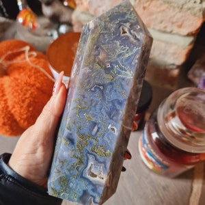 Moss agate  large point - moss agate healing crystal- moss agate - crystal carving amazing caves 1.1kg - crystal tower big
