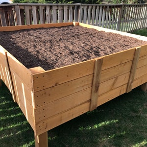 Planter Bed PLANS (Plans Only), Create a Beautiful Backyard Garden!  Perfect for the DIY Woodworking Enthusiast
