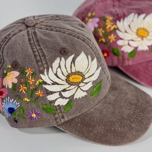 Gorra de béisbol floral, gorra bordada, gorra de béisbol para mujer, accesorios de verano, accesorios de playa, bordado floral a mano, regalo personalizado