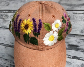 Hand Embroidered Baseball Hat for Women Custom Embroidered Flowers Baseball Cap for Women Birthday Gift for Mom Personalized Gift fot Her