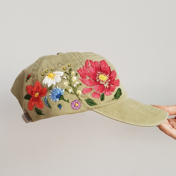 Personalize Gift, Baseball Women cap, Hand embroidered hat, Embroidered flower hat, Embroidery hat, Floral embroidery, Custom baseball cap,