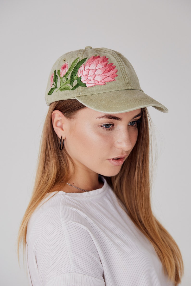 Hand embroidered baseball cap with protea image 5
