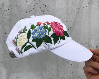 Hand Embroidered Hat, White Baseball Hat, Custom hat, Flowers Hat, Trucker hat, Womens hat, Floral hat, Gift For Women, Gift for Her, Mom