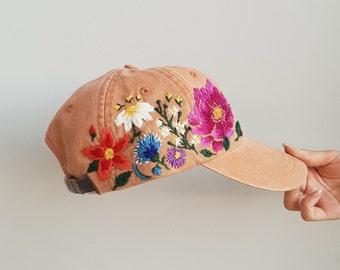 Hand Embroidered Baseball Hat for Women Custom Embroidered Flowers Baseball Cap for Women Birthday Gift for Mom Personalized Gift fot Her