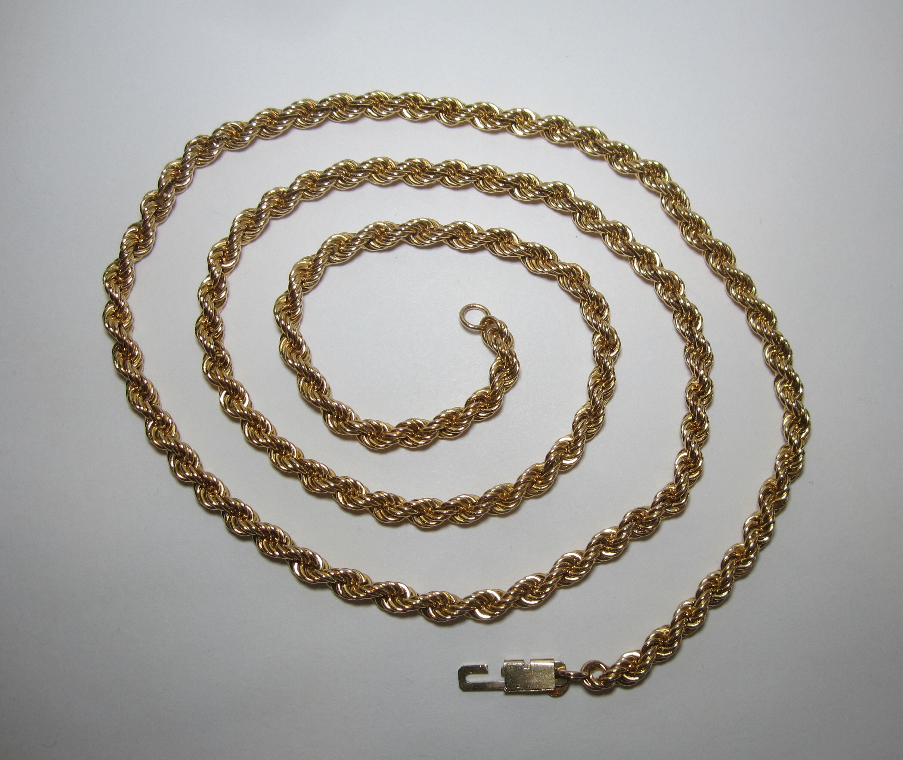 14k Gold Rope Chain Necklace 28 Inches 