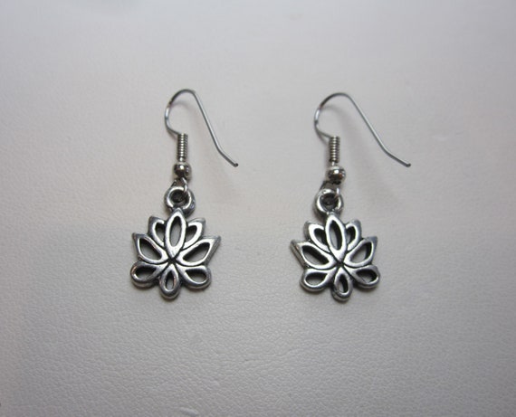 Lotus Flower Earrings | Vintage Sterling Silver J… - image 1