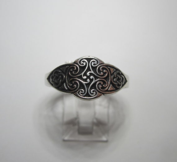 Celtic Knot Irish Cross of Dana Ring Size 9 Vinta… - image 1